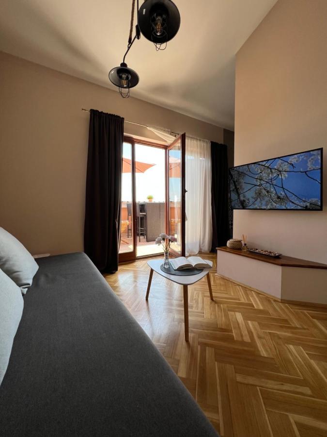 Apartman Maroon Ловран Экстерьер фото